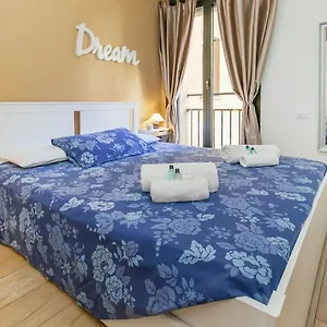 https://central-easy-peasy-apartment.it-lombardy.com