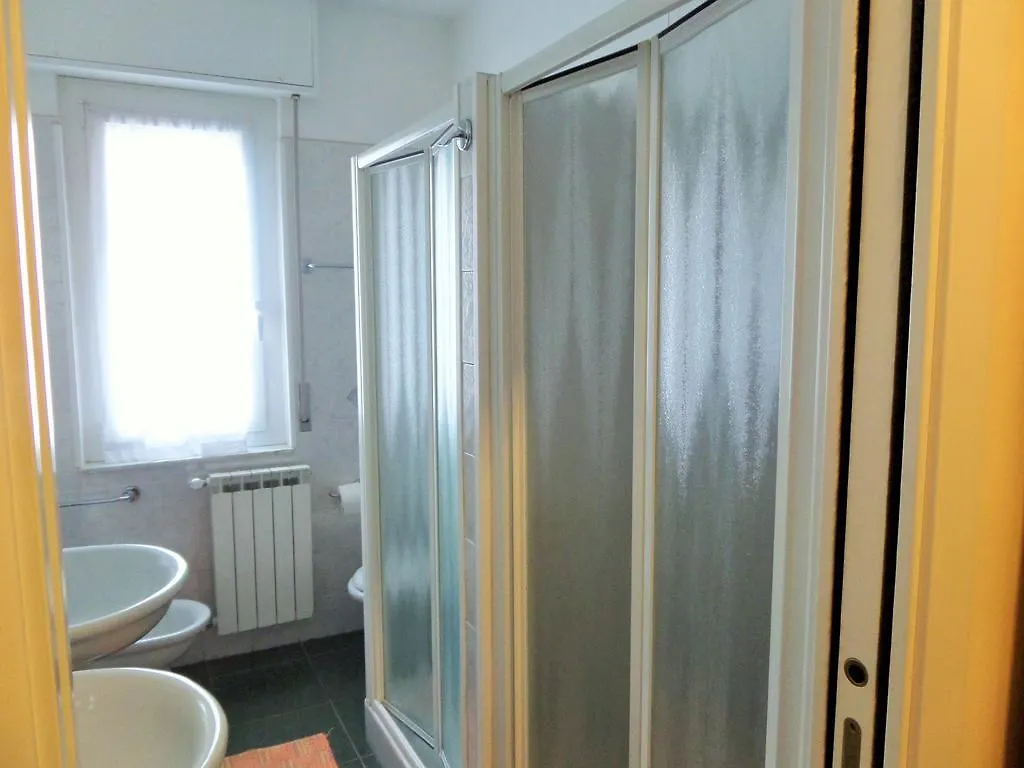 Hotel Lucerna Arma di Taggia 2*,  Italia